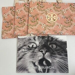 set of 4❤️ Tory Burch limited edition shopping bag